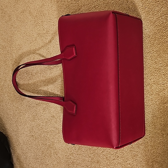 Michael Kors Deep Red Charlie Tote With Small Zip Case NWT Handbag Beautiful - Picture 11 of 14